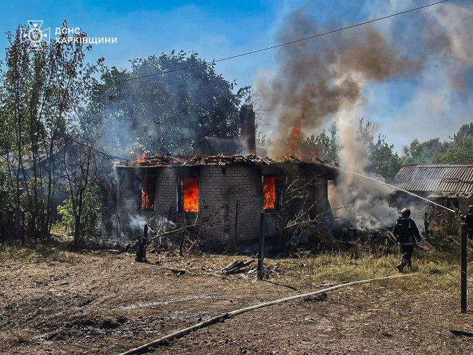 Окупанти вдарили по людях під час видачі гуманітарки: 5 загиблих, 3 поранених на Харківщині (фото)